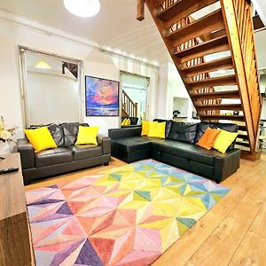 Duplex Home With 3 Bedrooms And Large Sofa-Bed Plus Back Patio, Near Angel And King'S Cross Station