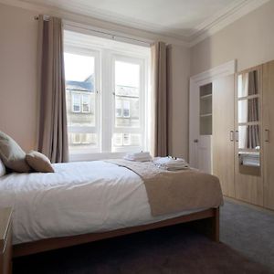 Appartement à 3 Chambres à Coucher