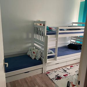 Appartement à 2 Chambres à Coucher