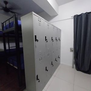 Dormitory Room Mixed
