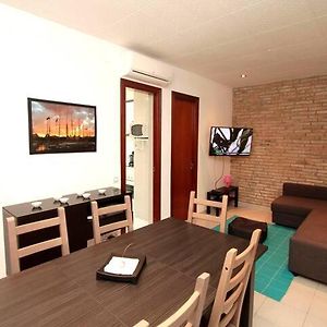 Appartement à 3 Chambres à Coucher