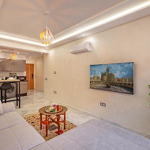 Appt Elegant Et Confort Dans Le Centre De Marrakech