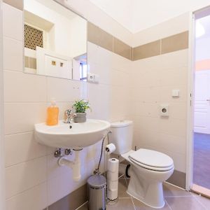 Chambre Juste Pour Femmes Dortoir