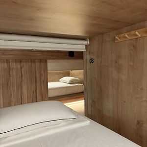 Dormitory Room Mixed