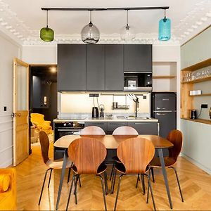 Appartement à 2 Chambres à Coucher