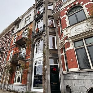 Lovely Small Apartment In 'De Pijp'