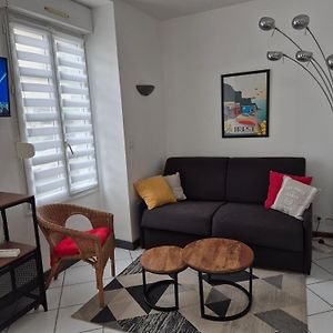 Urban Chic 44 M2