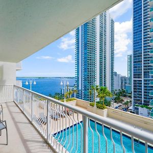 Ocean View Exquisite 1 Bedroom Condo With Free Parking