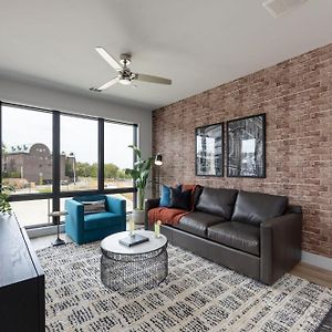 Appartement à 3 Chambres à Coucher