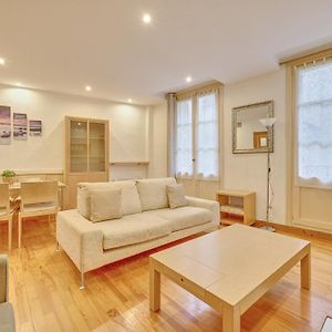 Appartement à 2 Chambres à Coucher