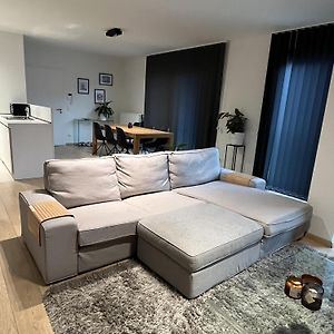 Appartement de Luxe à 2 Chambres à Coucher