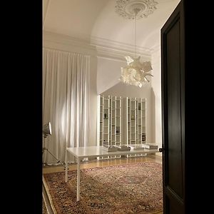 Appartement à 3 Chambres à Coucher
