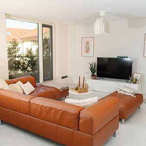 Appartement à 3 Chambres à Coucher