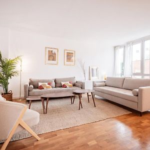 Appartement à 3 Chambres à Coucher