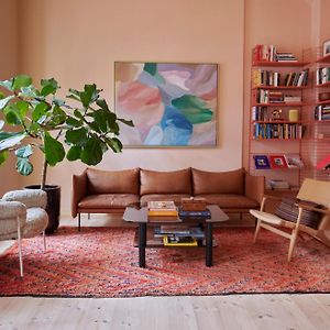Appartement de Luxe à 2 Chambres à Coucher
