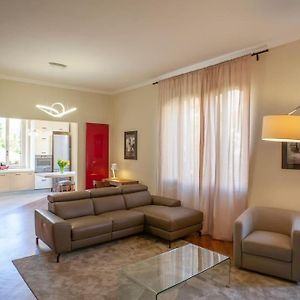 Appartement à 3 Chambres à Coucher