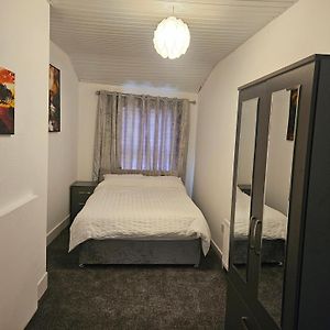 Appartement à 3 Chambres à Coucher