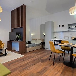 Alaine & Masa Apartments