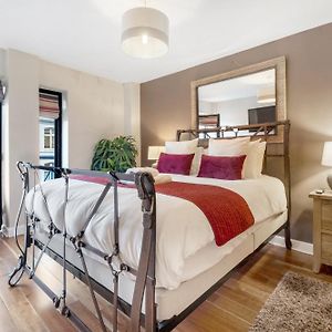 Appartement de Luxe à 3 Chambres à Coucher