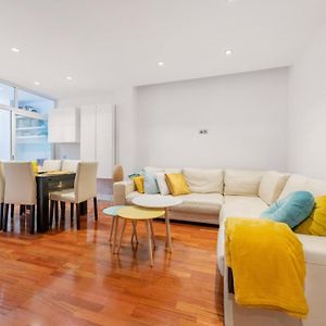 Appartement à 3 Chambres à Coucher