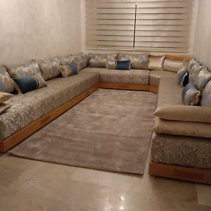 Appartement à 2 Chambres à Coucher