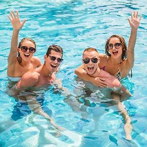 Wakakapackers Cityview Condo