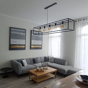Appartement à 4 Chambres à Coucher