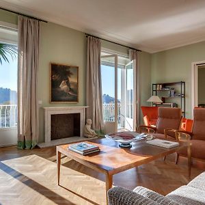 Appartement Luxe à 4 Chambres à Coucher