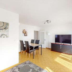 Very Nice 1Br Flat With Sunny Balcony - Sky4