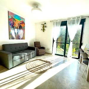 Appartement à 2 Chambres à Coucher