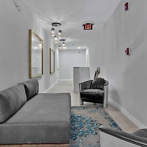 Appartement de Luxe à 2 Chambres à Coucher