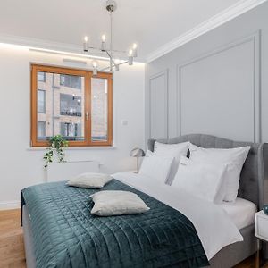 Appartement de Luxe à 2 Chambres à Coucher