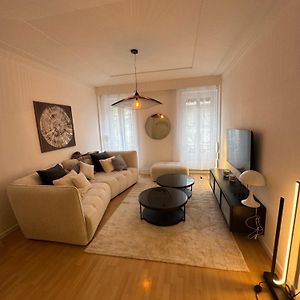 Appartement à 2 Chambres à Coucher