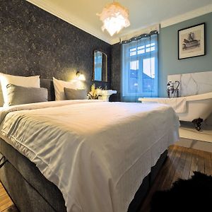 Appartement à 3 Chambres à Coucher