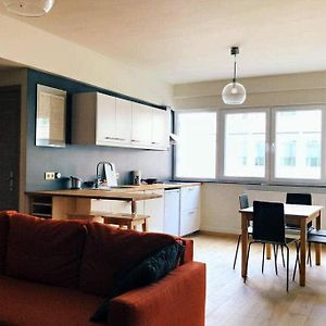 Appartement à 2 Chambres à Coucher