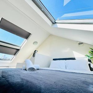 Appartement à 3 Chambres à Coucher