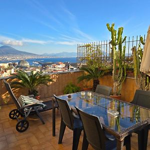 Smile At Vesuvio