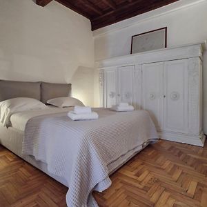 Enchanting Apartment With Patio, Lungarno Firenze