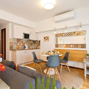 Aposentus - Downtown Bright Apartment