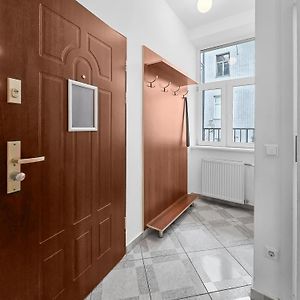 Appartement à 3 Chambres à Coucher