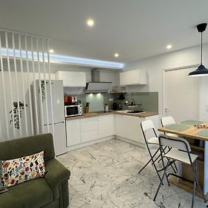 Appartement à 2 Chambres à Coucher