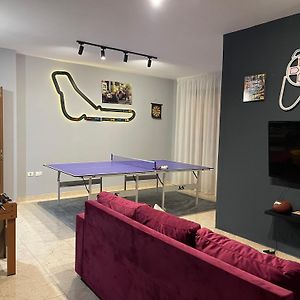 Appartement à 2 Chambres à Coucher