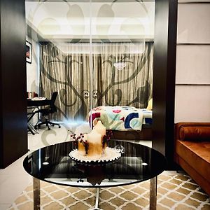 Damas Hotel,Suites And Residence At Plaza Damas 3 By Over The Moon