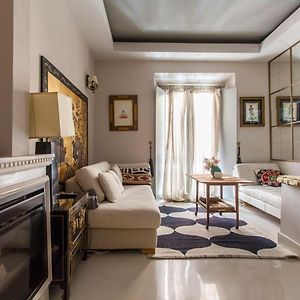 Appartement à 3 Chambres à Coucher