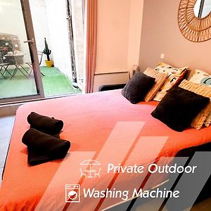 Palais Des Papes - Studio + Cour Privative