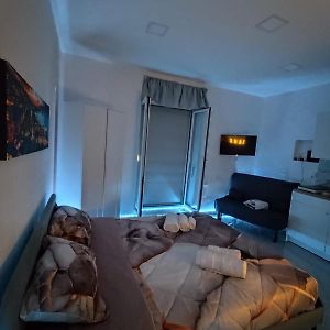 Bro And Sis House