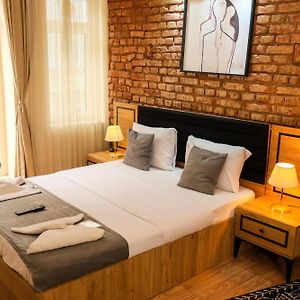 Appartement de Luxe à 2 Chambres à Coucher