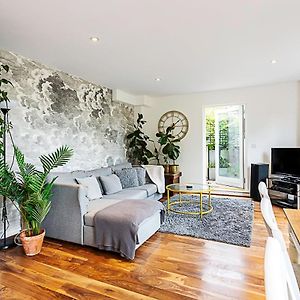 Appartement à 3 Chambres à Coucher