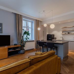 Appartement à 3 Chambres à Coucher