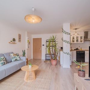 Appartement à 2 Chambres à Coucher